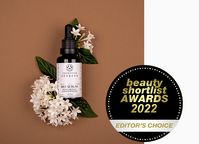 Premio Beauty Shortlist AWARDS 2022 Cosmetics Herebra Bio Serum Hyaluronic Concentrate